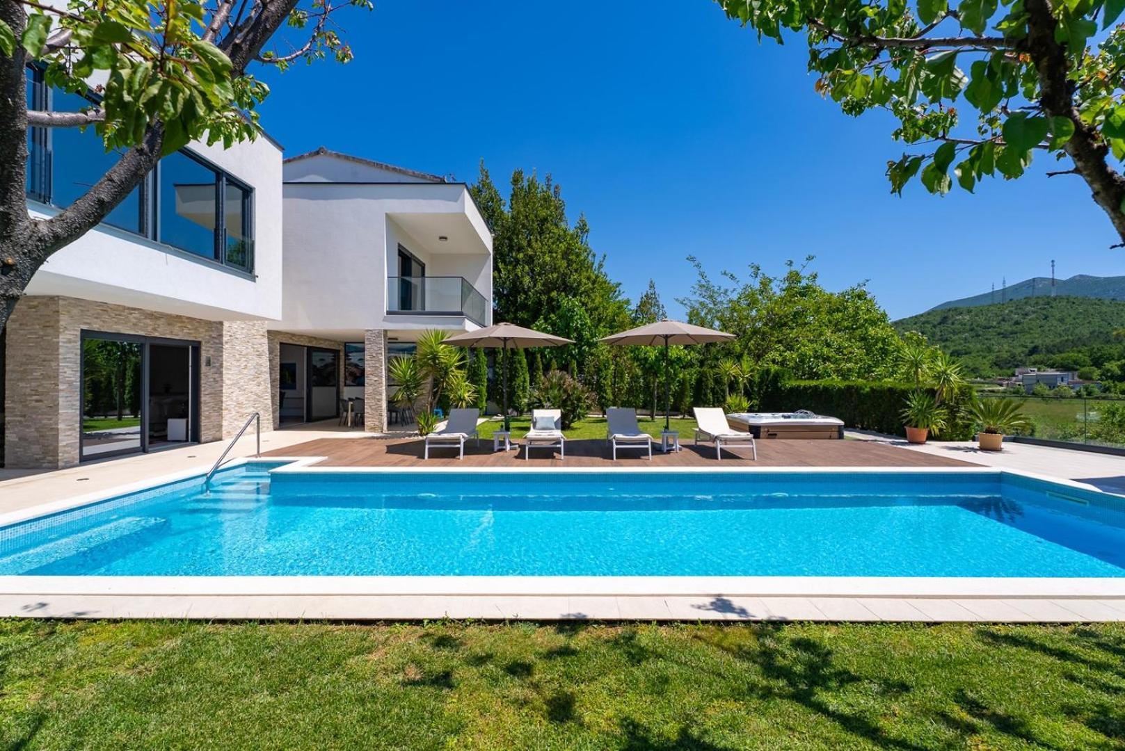 Villa Agava With Heated Pool, Jacuzzi, Sauna, Gym, 4 En-Suite Bedrooms Gata Exterior photo