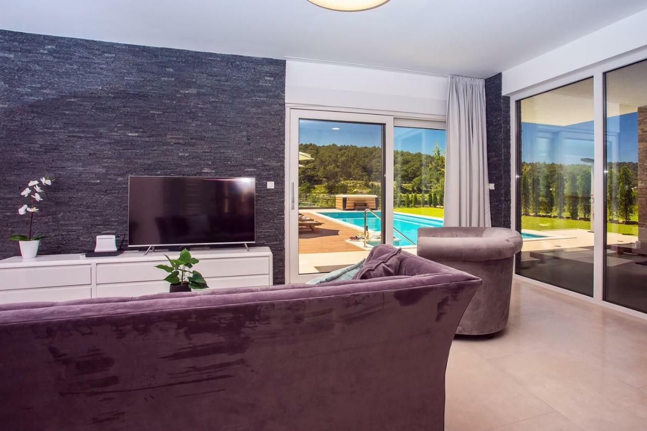Villa Agava With Heated Pool, Jacuzzi, Sauna, Gym, 4 En-Suite Bedrooms Gata Exterior photo